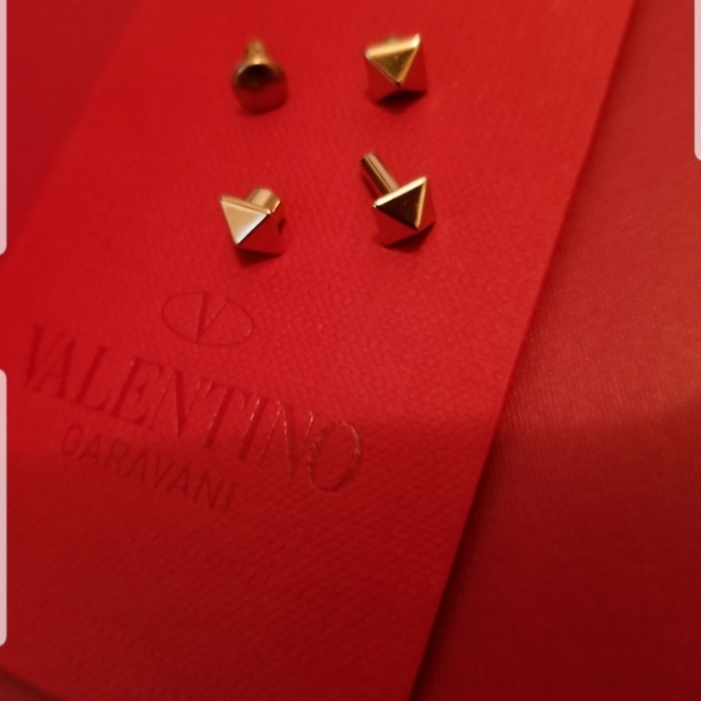Valentino Rock Stud gold color